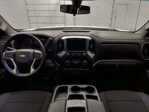 Used 2021 Chevrolet Silverado 1500 LT AWD/4WD image 14