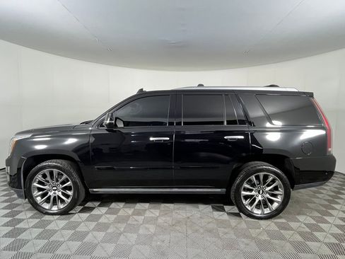 Used 2020 Cadillac Escalade Premium Luxury image 9