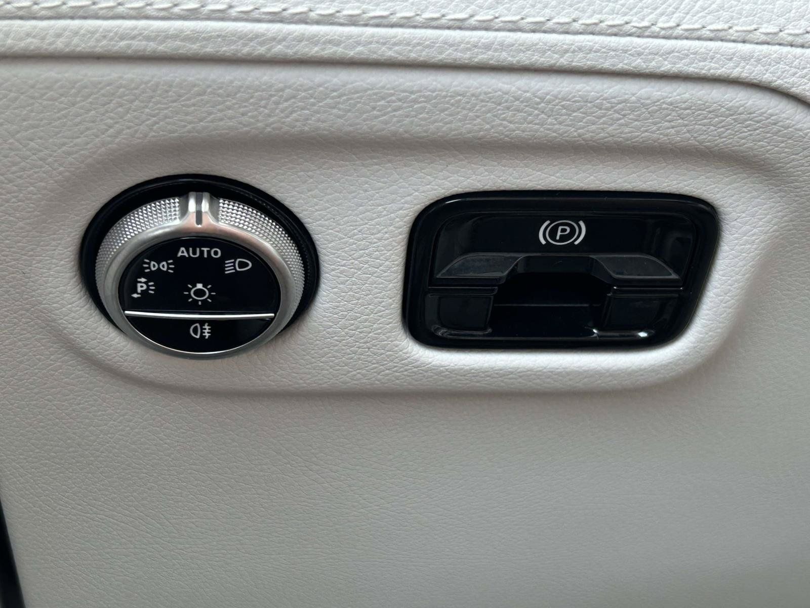 Used 2023 Mercedes-Benz EQE 500 4MATIC SUV image 20