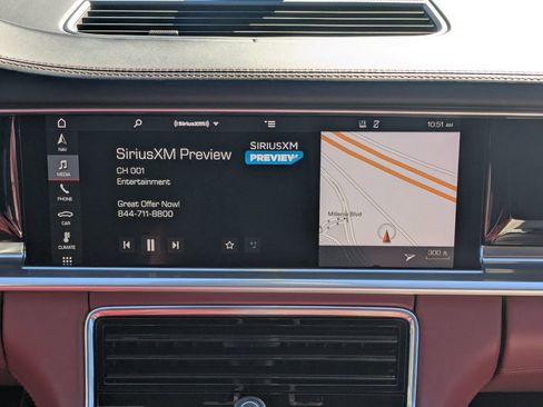 Used 2018 Porsche Panamera 4 image 5