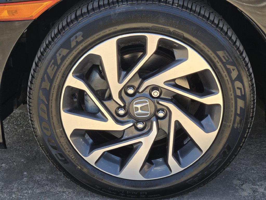 Used 2017 Honda Civic EX image 15