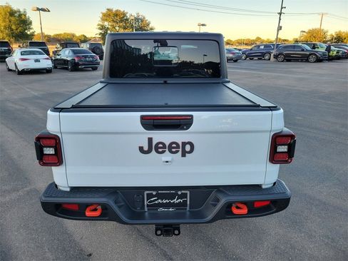 Used 2024 Jeep Gladiator Mojave w/ Technology Group image 12