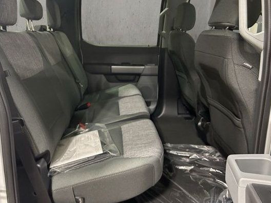 New 2026 Ford F250 XLT w/ FX4 Off-Road Package AWD/4WD image 20