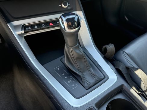 Used 2025 Audi Q3 2.0T Premium image 24