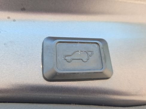 Used 2019 Toyota RAV4 Limited w/ Limited Grade Weather Package AWD/4WD image 34