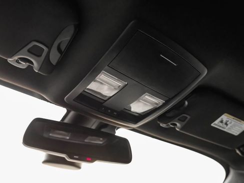 Used 2018 Dodge Challenger R/T Scat Pack w/ Leather Interior Group image 33