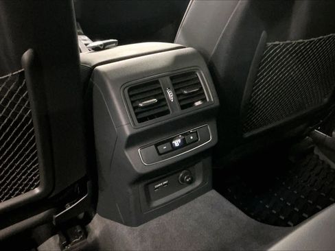 Used 2023 Audi Q5 2.0T Premium w/ Convenience Package image 35
