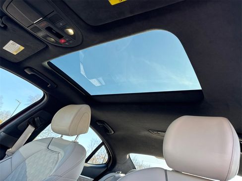 Used 2025 Genesis G70 3.3T Advanced w/ Sport Prestige Package image 33