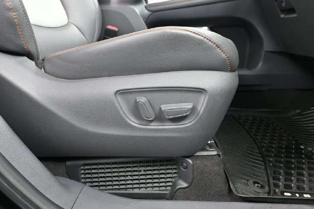 Used 2021 Toyota Sienna XSE FWD image 39