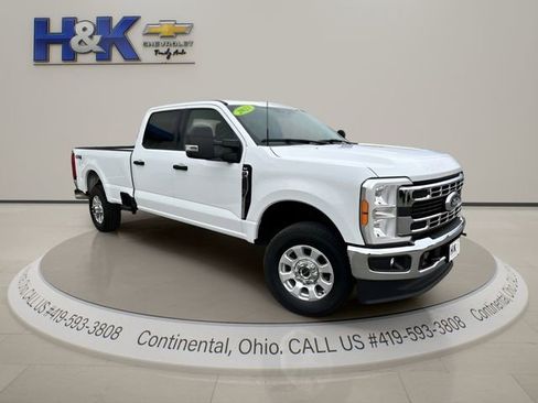 Used 2023 Ford F250 XLT image 1