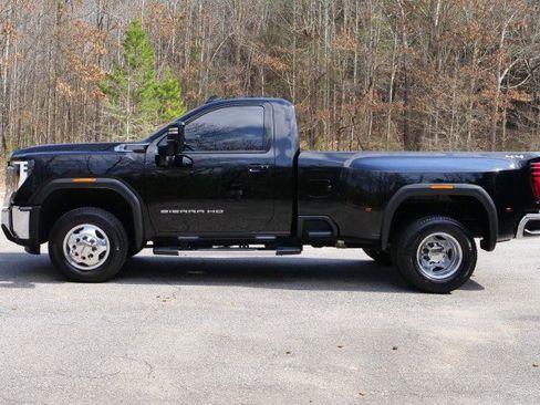Used 2024 GMC Sierra 3500 SLE w/ SLE Convenience Package image 27