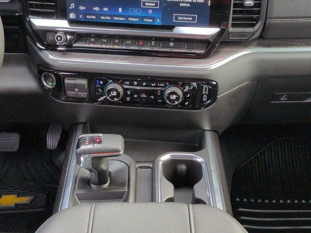 Used 2025 Chevrolet Silverado 1500 LTZ w/ LTZ Convenience Package II RWD image 18