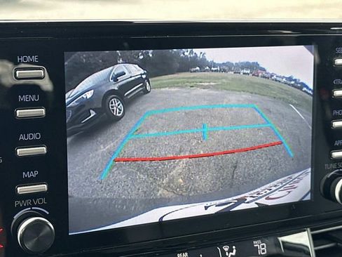 Used 2024 Toyota Sienna XLE image 32