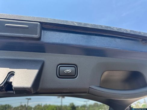 Used 2023 Hyundai Tucson Limited AWD/4WD image 25