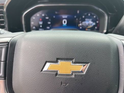 Used 2025 Chevrolet Silverado 2500 LTZ w/ LTZ Convenience Package AWD/4WD image 44