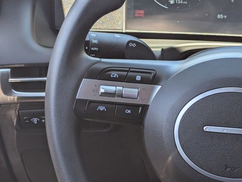 Used 2025 Hyundai Santa Cruz SEL image 17