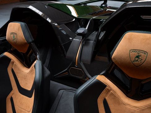 Used 2021 Lamborghini Sian Roadster image 56