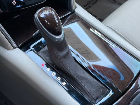 Used 2015 Cadillac XTS Luxury w/ Driver Awareness Package image 25