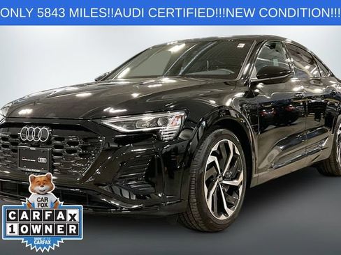 Used 2024 Audi Q8 e-tron Premium Plus w/ Premium Plus Package AWD/4WD image 2