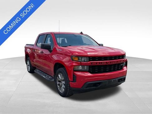 Used 2020 Chevrolet Silverado 1500 Custom w/ Custom Value Package AWD/4WD image 1