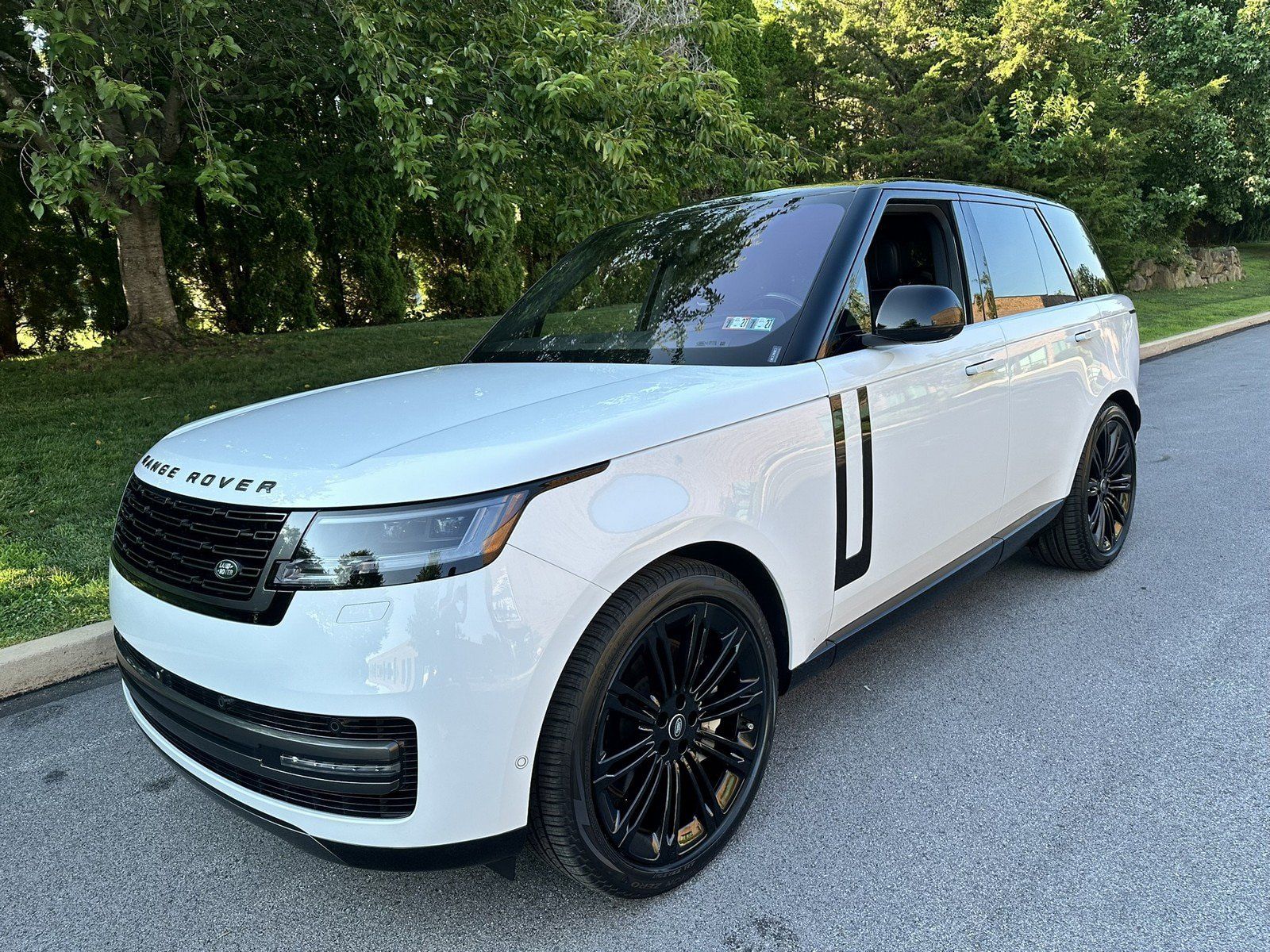 Used 2023 Land Rover Range Rover SE AWD/4WD image 39
