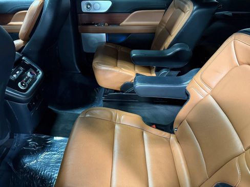 Used 2021 Lincoln Navigator Reserve w/ Luxury Package AWD/4WD image 55