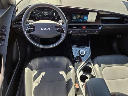 Used 2023 Kia Niro Wind FWD image 12