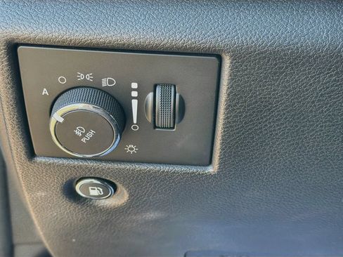 Used 2021 Jeep Grand Cherokee Limited AWD/4WD image 10