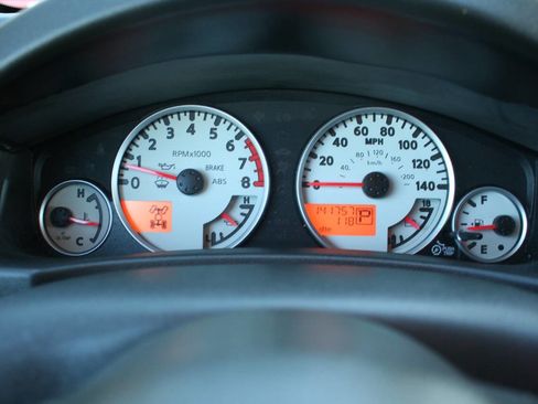 Used 2013 Nissan Frontier PRO-4X image 11