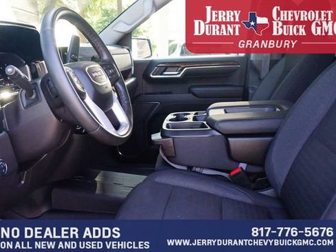 Used 2024 GMC Sierra 1500 Elevation w/ LPO, Elevation Black Package AWD/4WD image 18