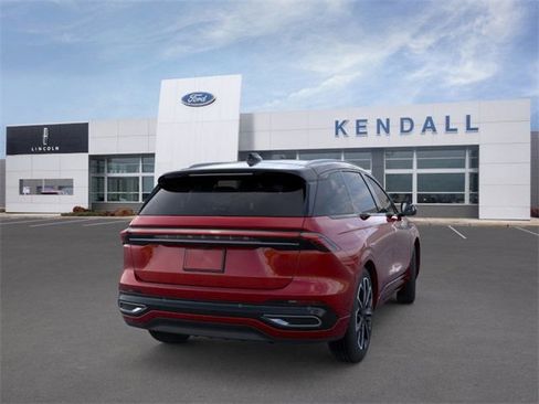 New 2026 Lincoln Nautilus Reserve image 8