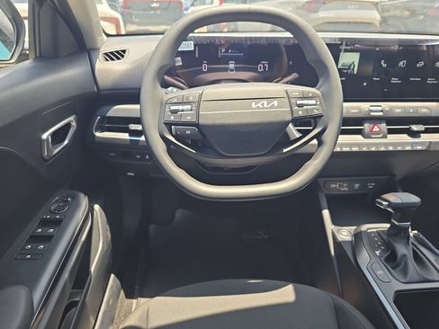 New 2026 Kia K4 FWD image 13