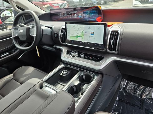 New 2026 Ford Expedition Max Platinum AWD/4WD image 10