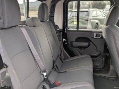 New 2026 Jeep Gladiator Sport image 20