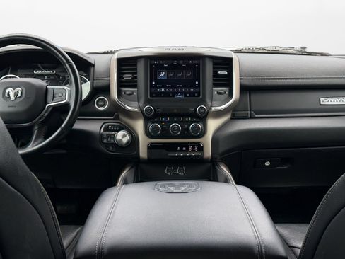 Used 2022 RAM 1500 Laramie AWD/4WD image 11
