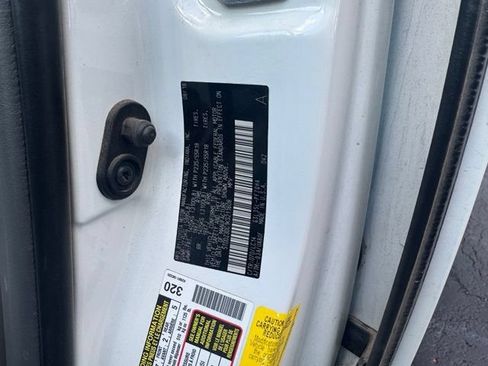 Used 2019 Toyota Sienna XLE w/ XLE Navigation Package AWD/4WD image 7