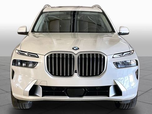 Used 2023 BMW X7 xDrive40i w/ Executive Package AWD/4WD image 3