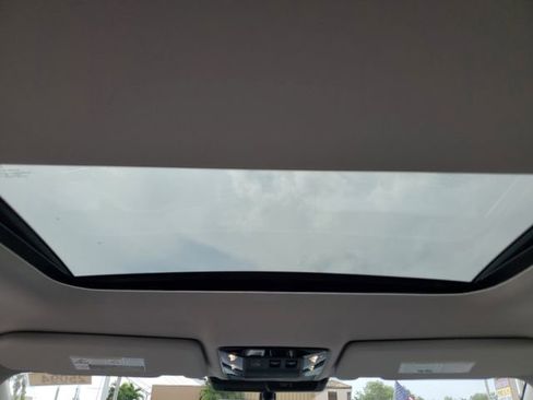 New 2025 Mitsubishi Outlander SEL image 13