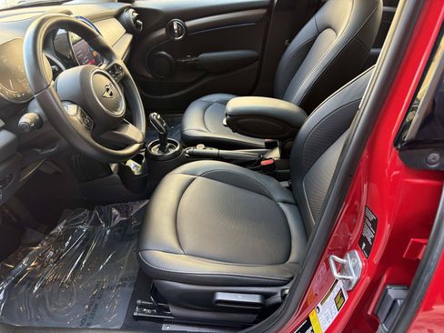 Used 2022 MINI Cooper 4-Door Hardtop FWD image 13