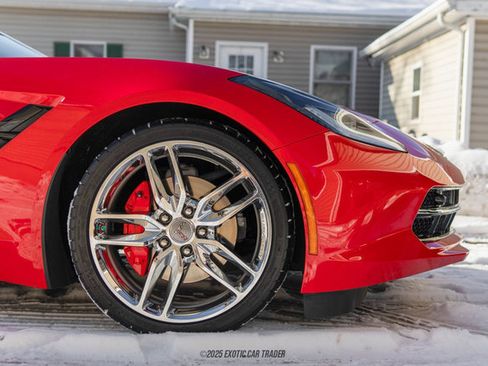 Used 2018 Chevrolet Corvette Stingray Convertible w/ 2LT Preferred Equipment Group image 11