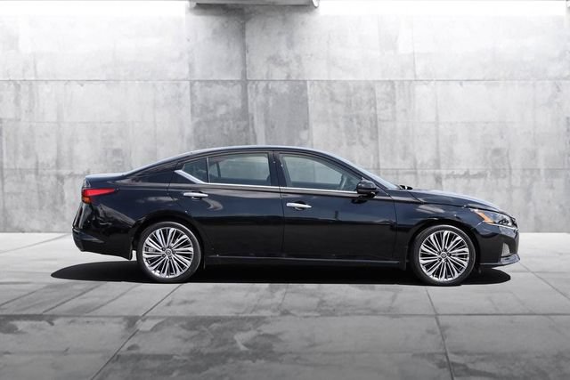 Certified 2025 Nissan Altima 2.5 SL FWD image 5