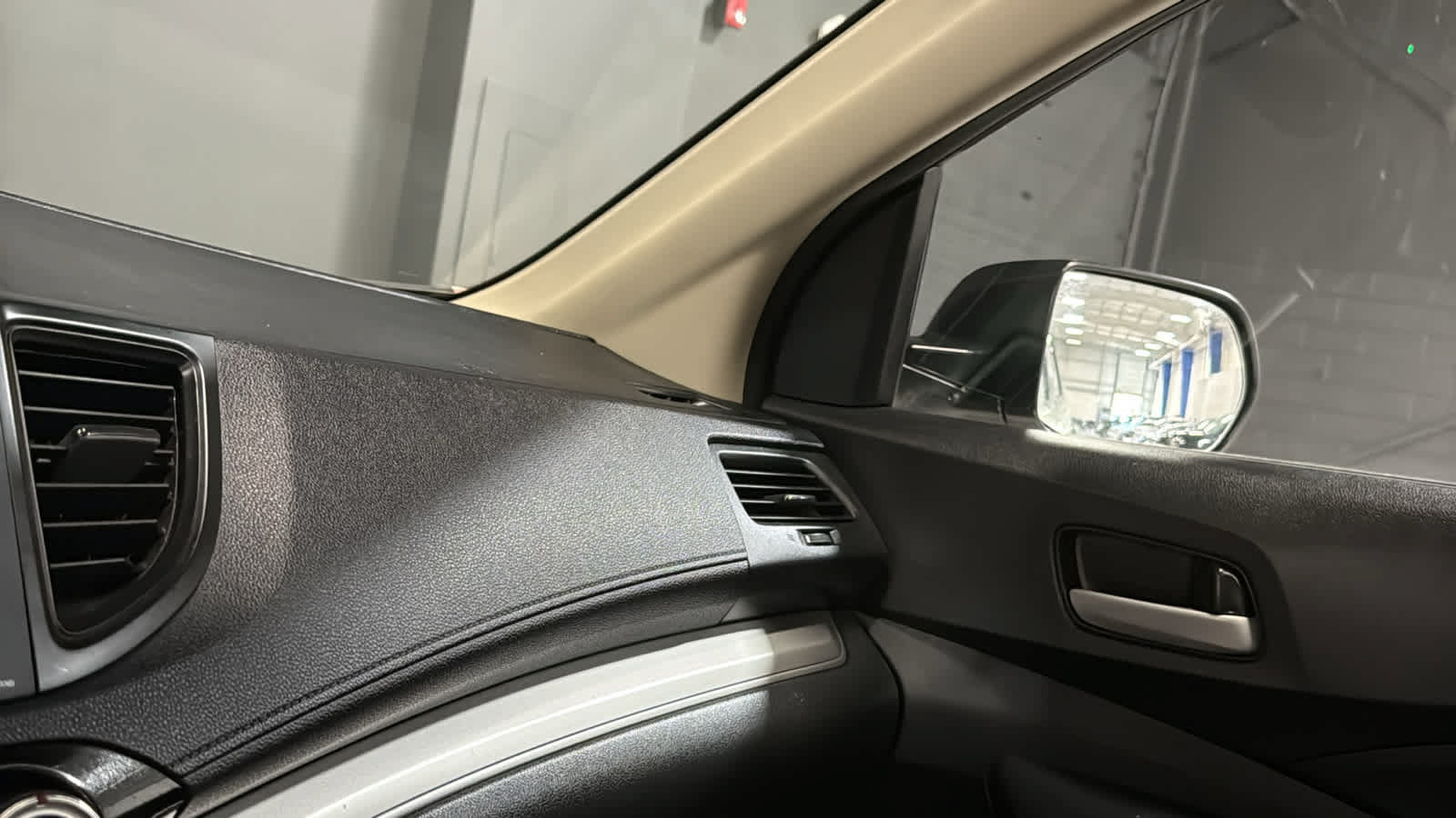 Used 2016 Honda CR-V LX image 17