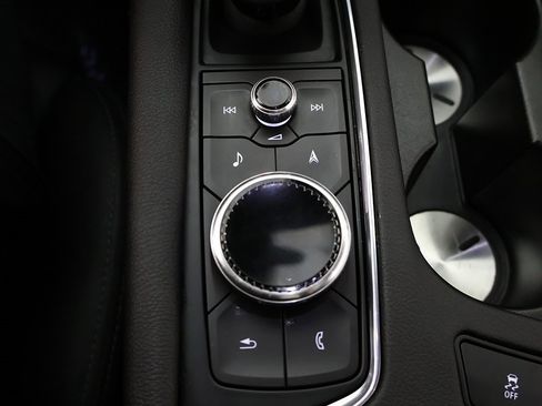 Used 2023 Cadillac XT5 Premium Luxury image 58