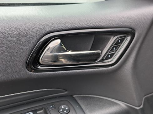 Used 2025 Dodge Durango GT AWD/4WD image 13