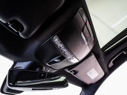 Used 2020 Mercedes-Benz E 350 4MATIC Sedan image 46