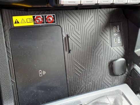 Certified 2024 Toyota Tacoma SR5 w/ SR5 Upgrade Package image 19