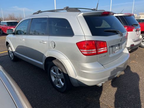 Used 2010 Dodge Journey SXT w/ Premium Convenience Group image 8