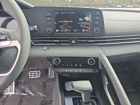 New 2026 Hyundai Elantra Sport image 21