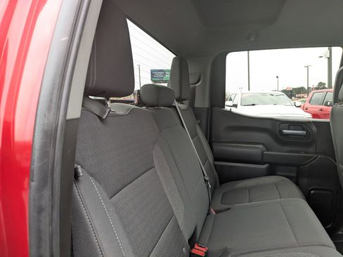 Used 2021 Chevrolet Silverado 1500 LT image 24