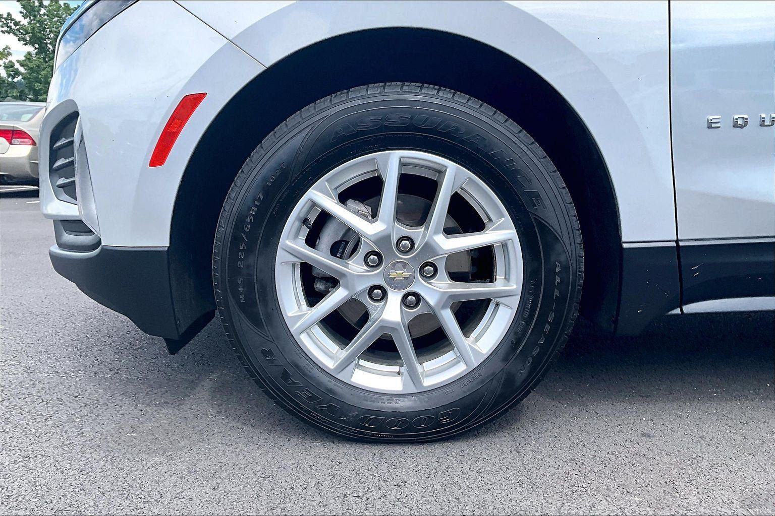 Used 2022 Chevrolet Equinox LT FWD image 9